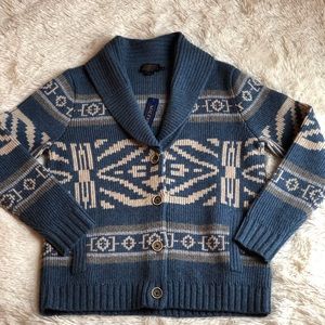 Pendleton women’s wool sweater. NWT.